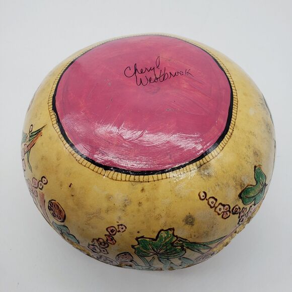 Hand Carved Hand Painted Gourd w/ marsh lotus birds & dragonflies. Artist signed - Picture 10 of 15